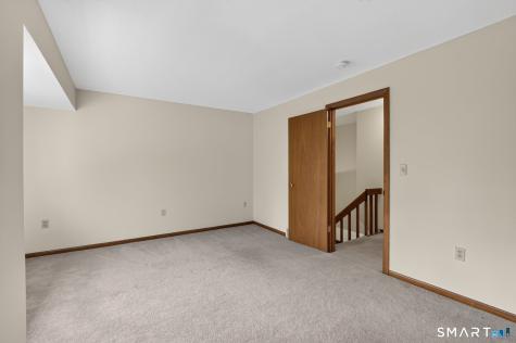 19 Wiggins Farm Drive Simsbury CT 06070