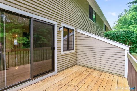 19 Wiggins Farm Drive Simsbury CT 06070