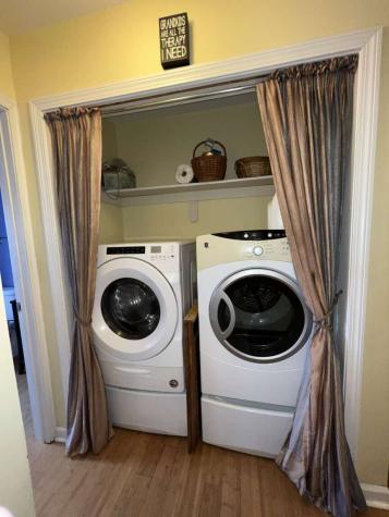 2 Twin Oaks New Milford CT 06776