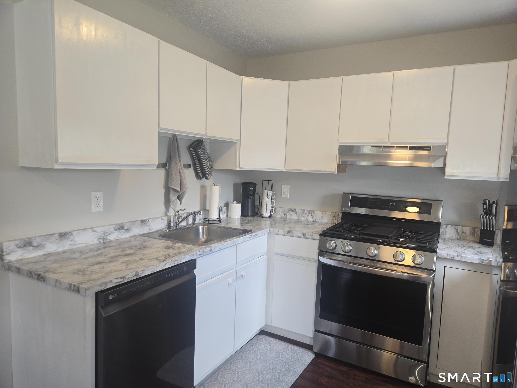 204 New Haven Avenue Derby CT 06418