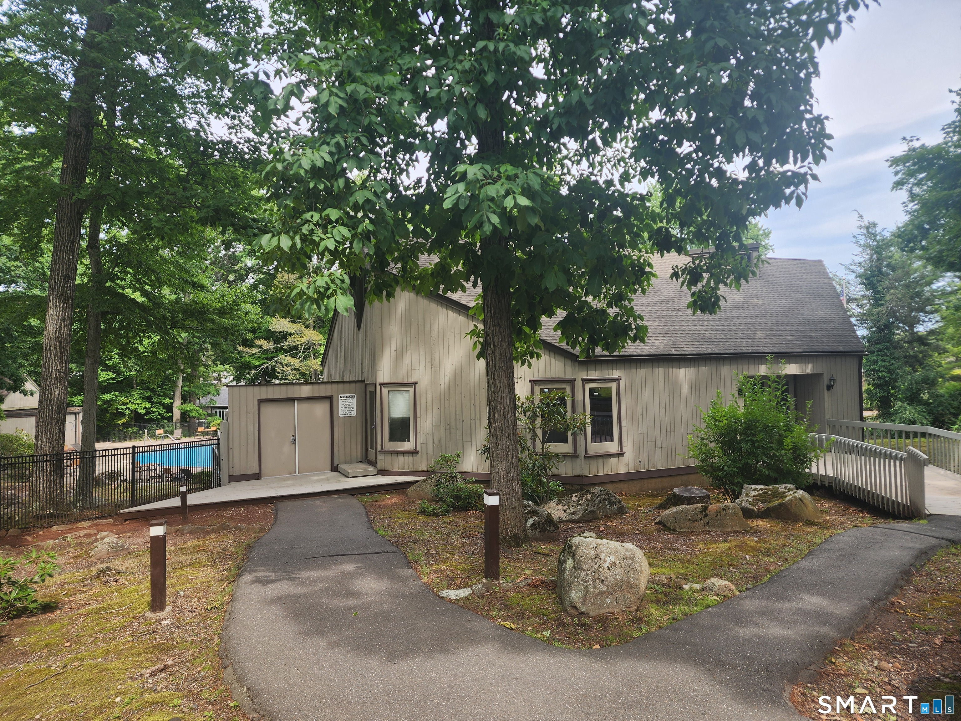 6 Talcott Ridge Road Farmington CT 06032