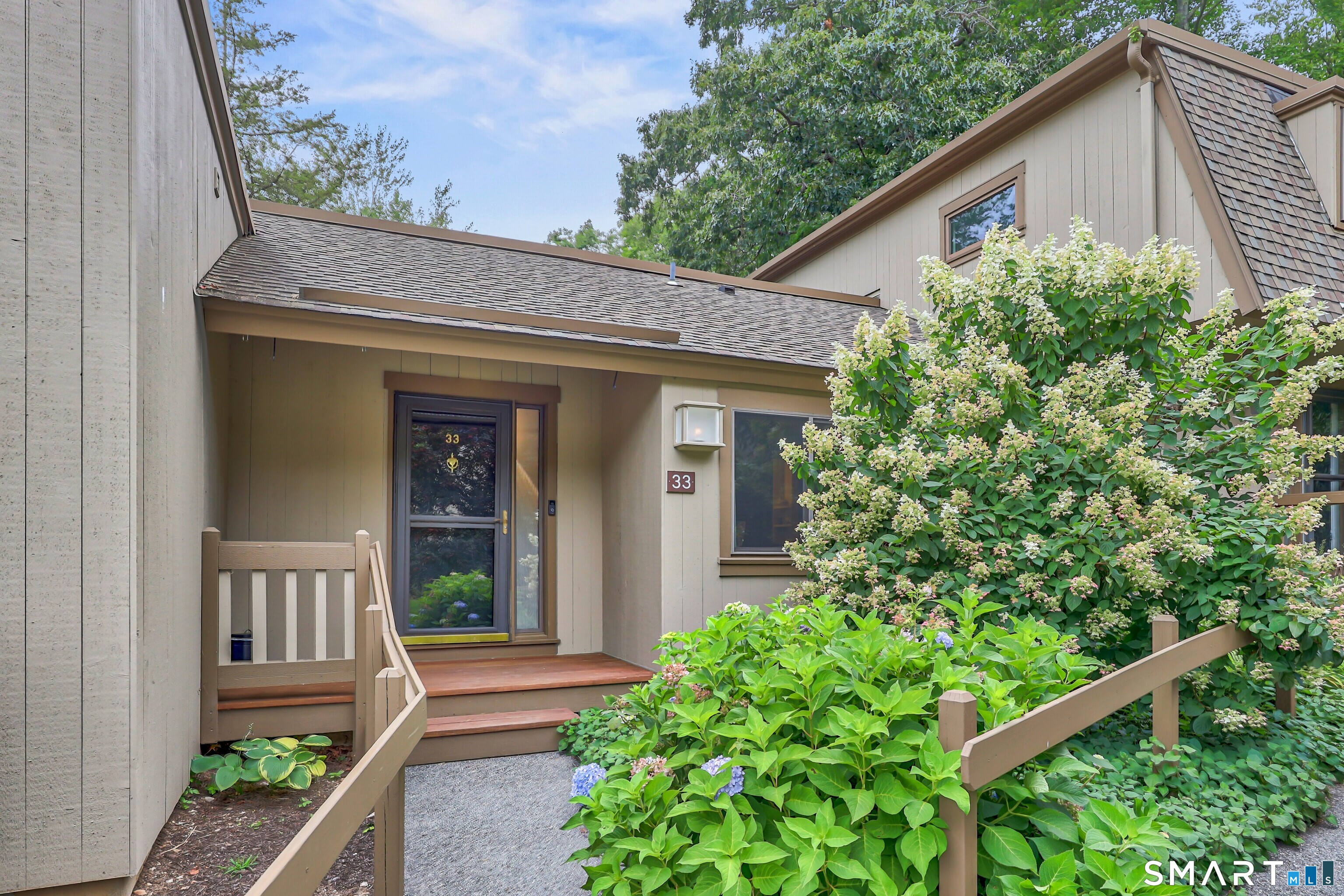 33 Great Meadow Lane Farmington CT 06001