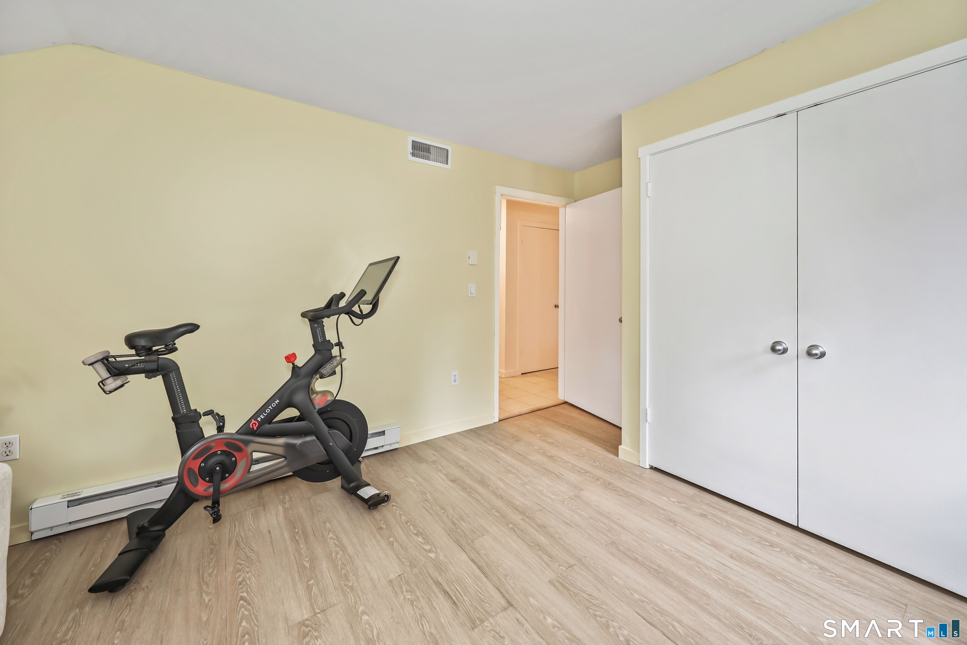 33 Great Meadow Lane Farmington CT 06001
