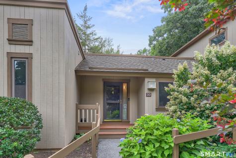33 Great Meadow Lane Farmington CT 06001