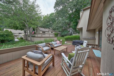 33 Great Meadow Lane Farmington CT 06001
