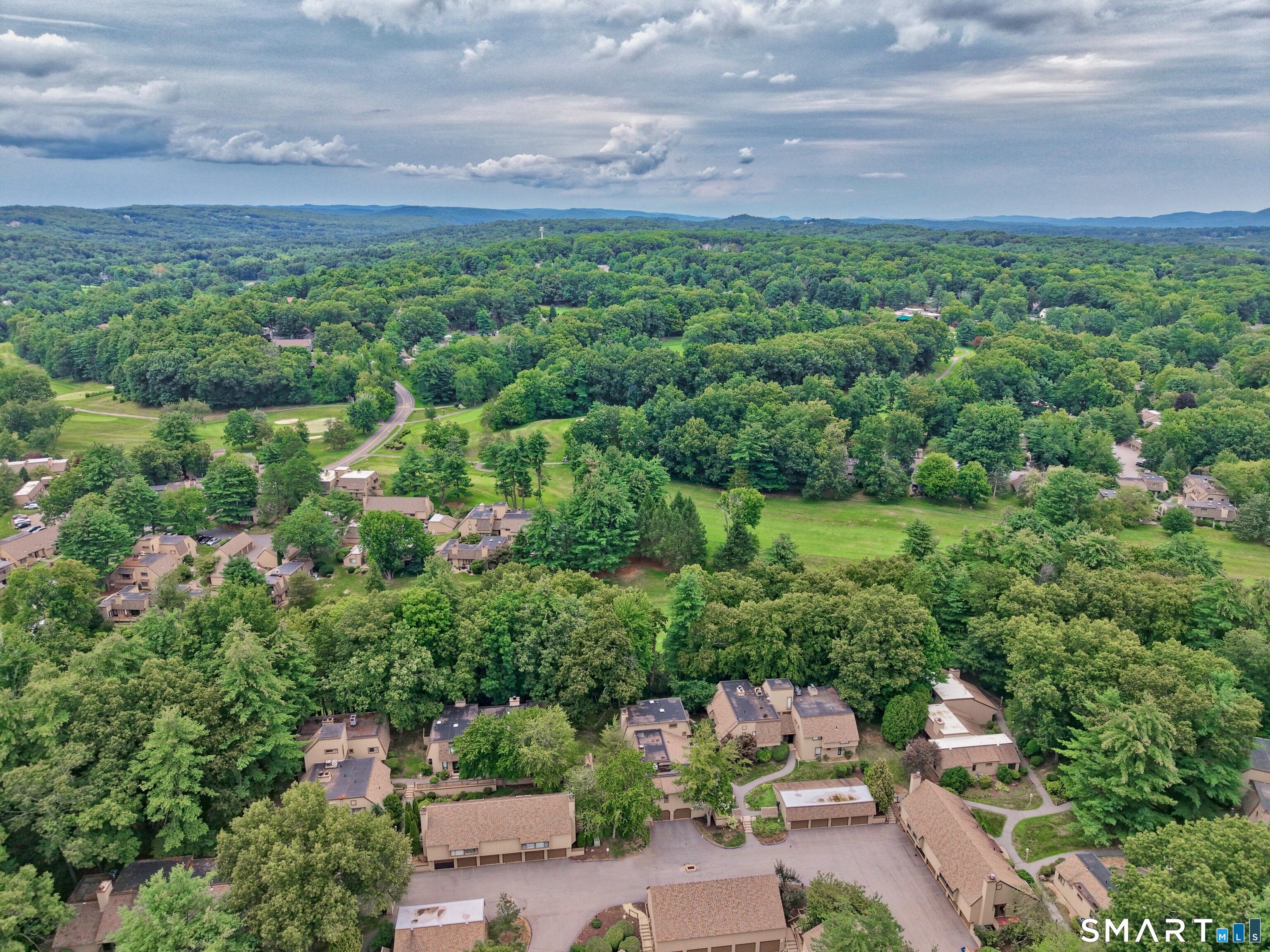 33 Great Meadow Lane Farmington CT 06001