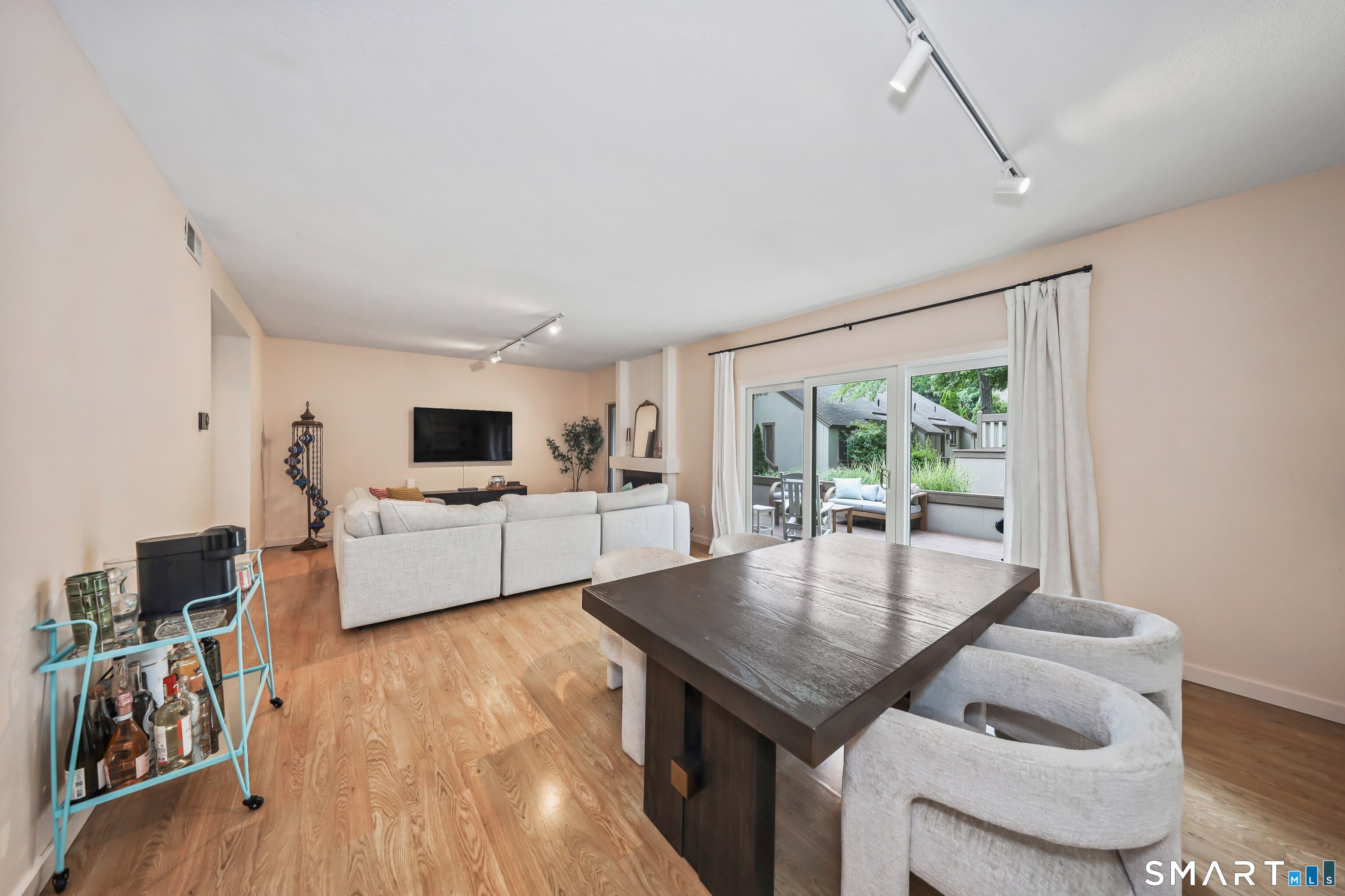 33 Great Meadow Lane Farmington CT 06001