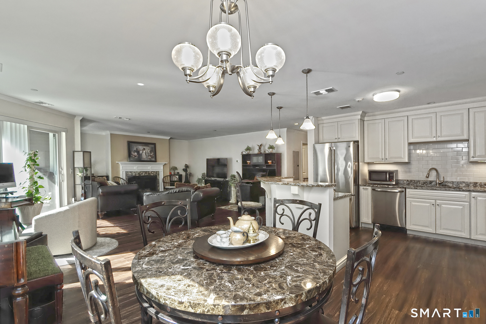 127 Harbour Close New Haven CT 06405
