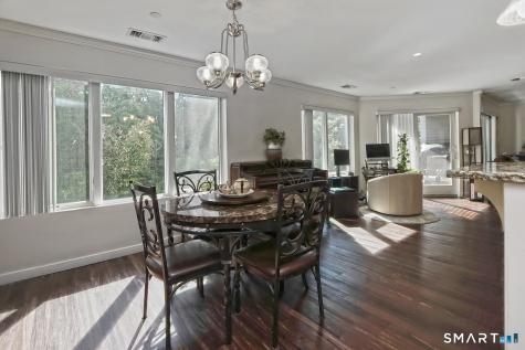127 Harbour Close New Haven CT 06405