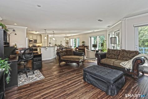 127 Harbour Close New Haven CT 06405