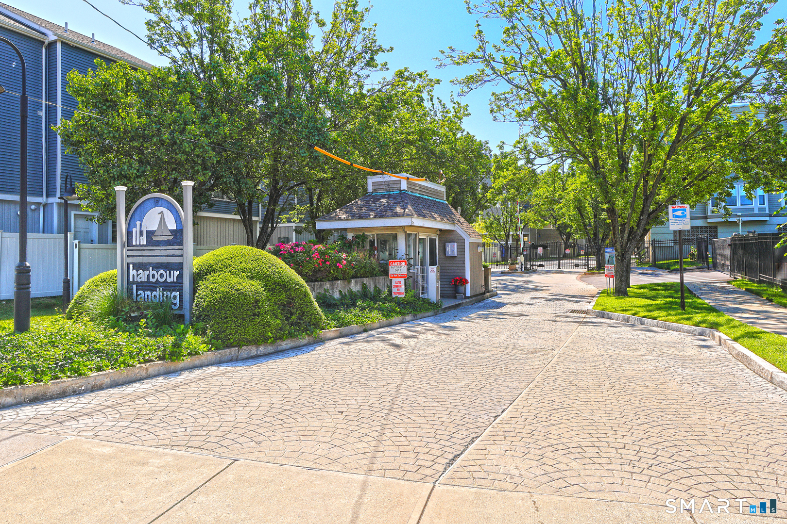 127 Harbour Close New Haven CT 06405