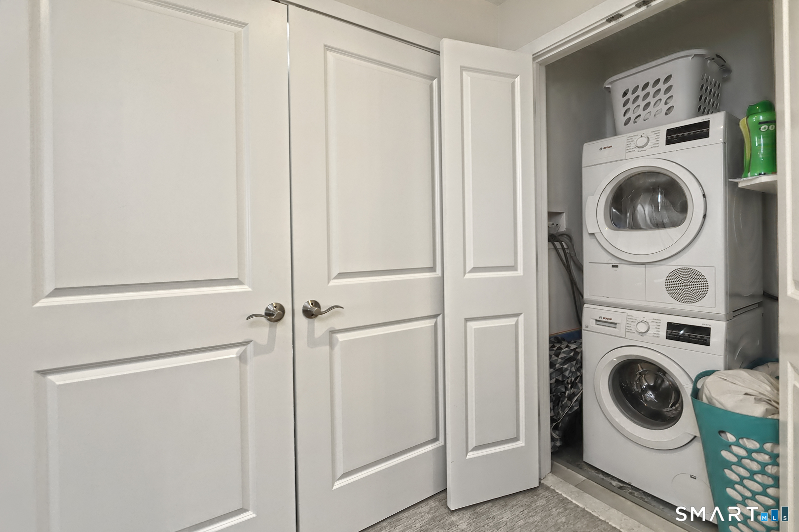 127 Harbour Close New Haven CT 06405