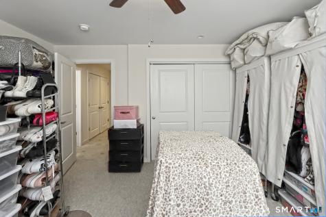 127 Harbour Close New Haven CT 06405
