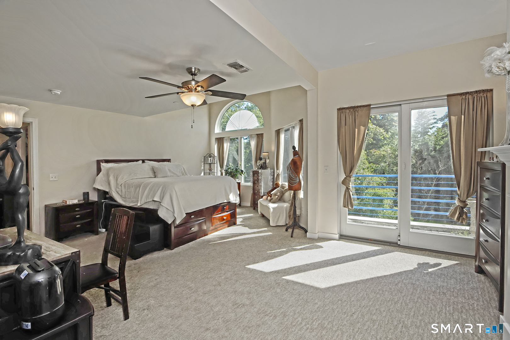 127 Harbour Close New Haven CT 06405