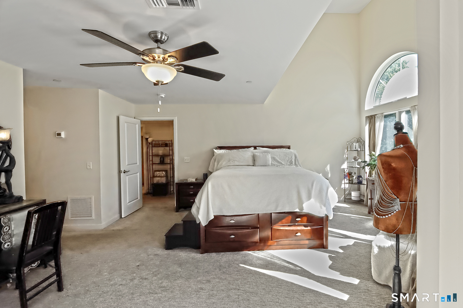 127 Harbour Close New Haven CT 06405
