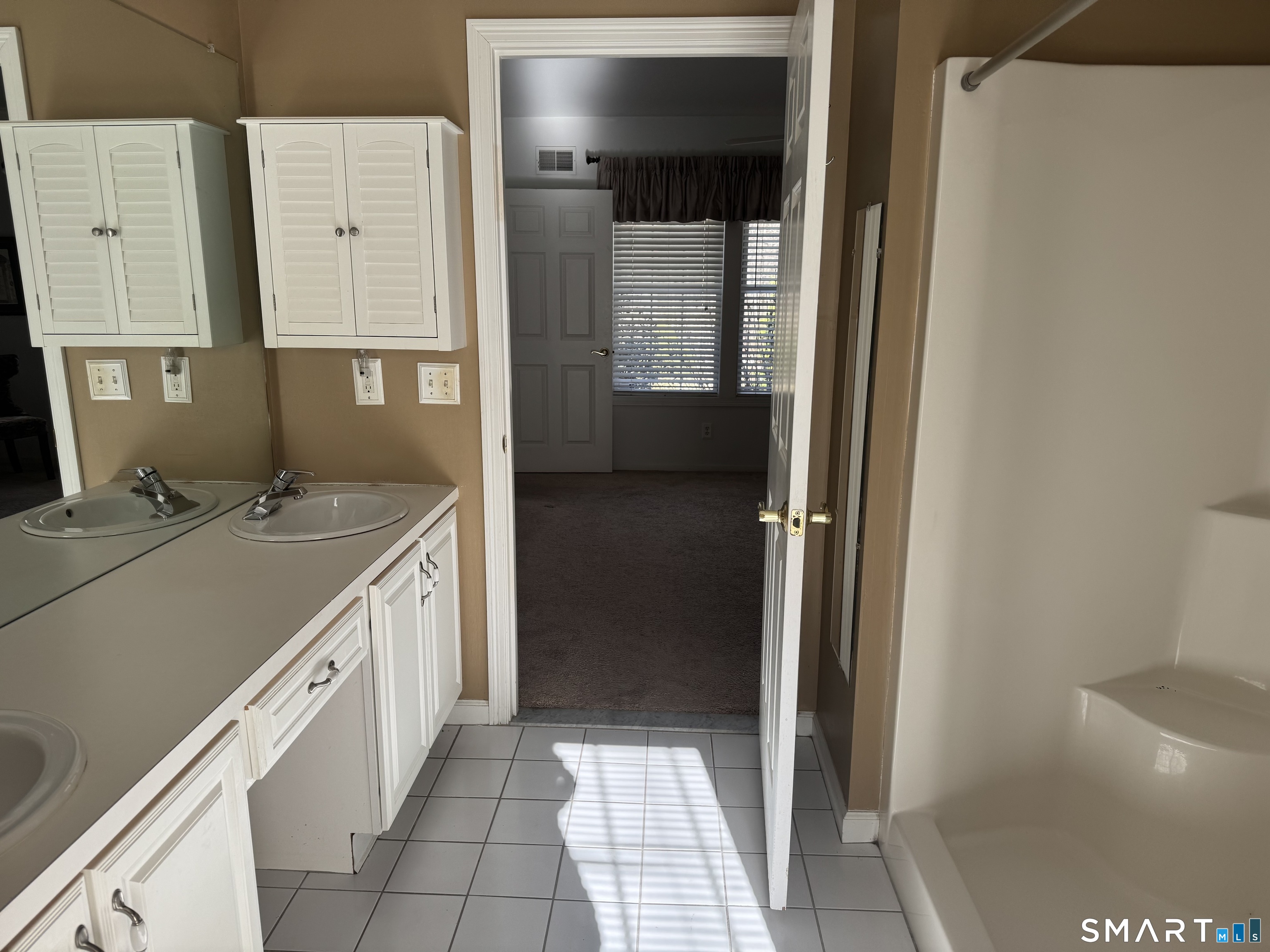 21 Beechwood Drive Waterford CT 06385