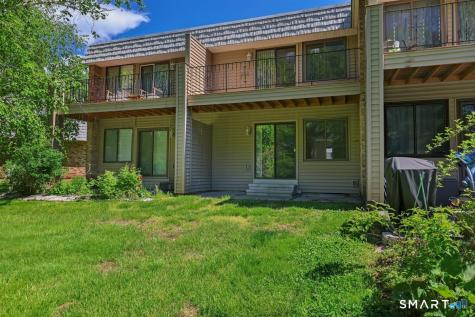 36 Cedar Land Court Cromwell CT 06416