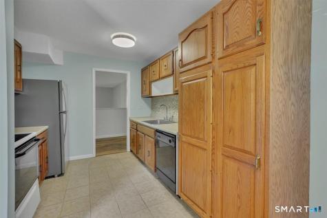 36 Cedar Land Court Cromwell CT 06416
