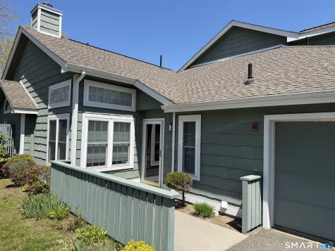 73 Spyglass Circle Groton CT 06340