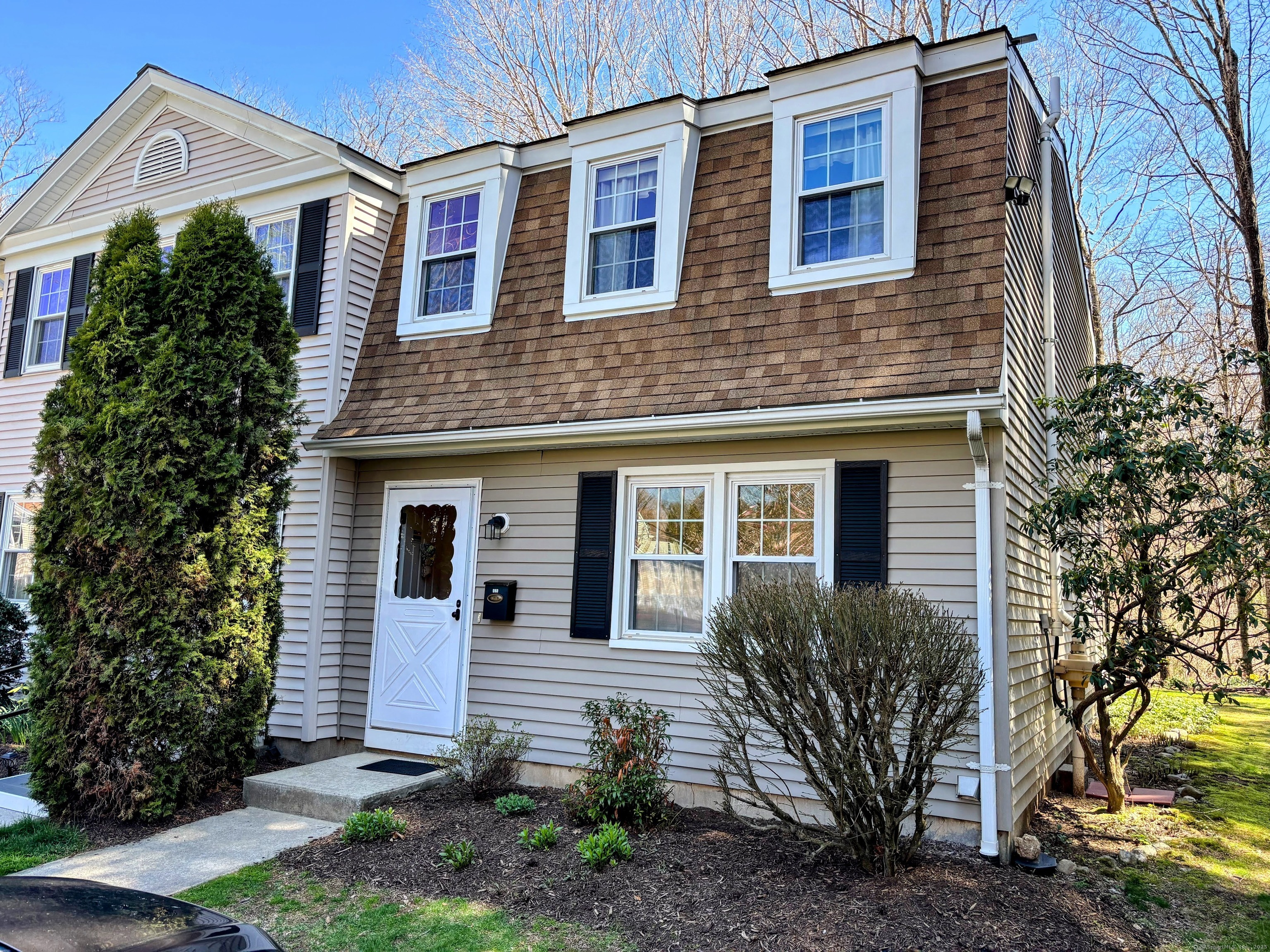 391 Main Street Deep River CT 06417