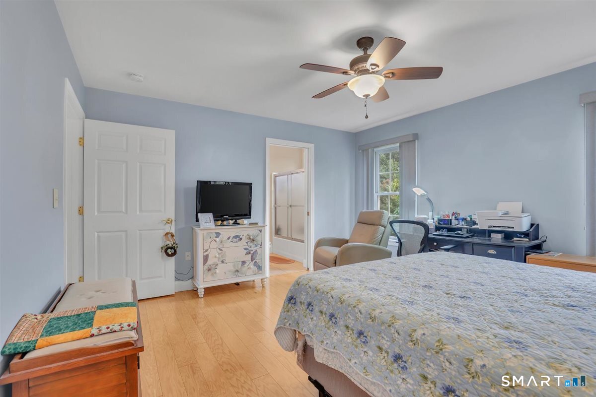 17 Ginger Circle Portland CT 06480