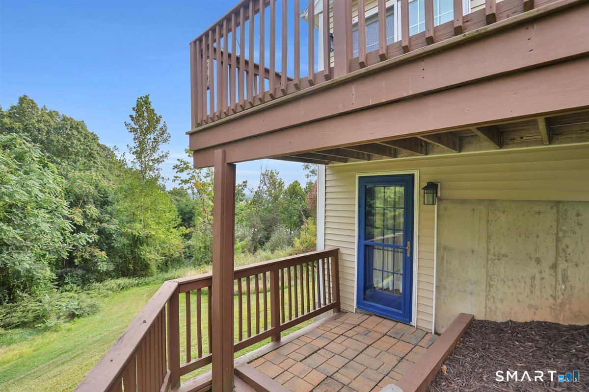 17 Ginger Circle Portland CT 06480