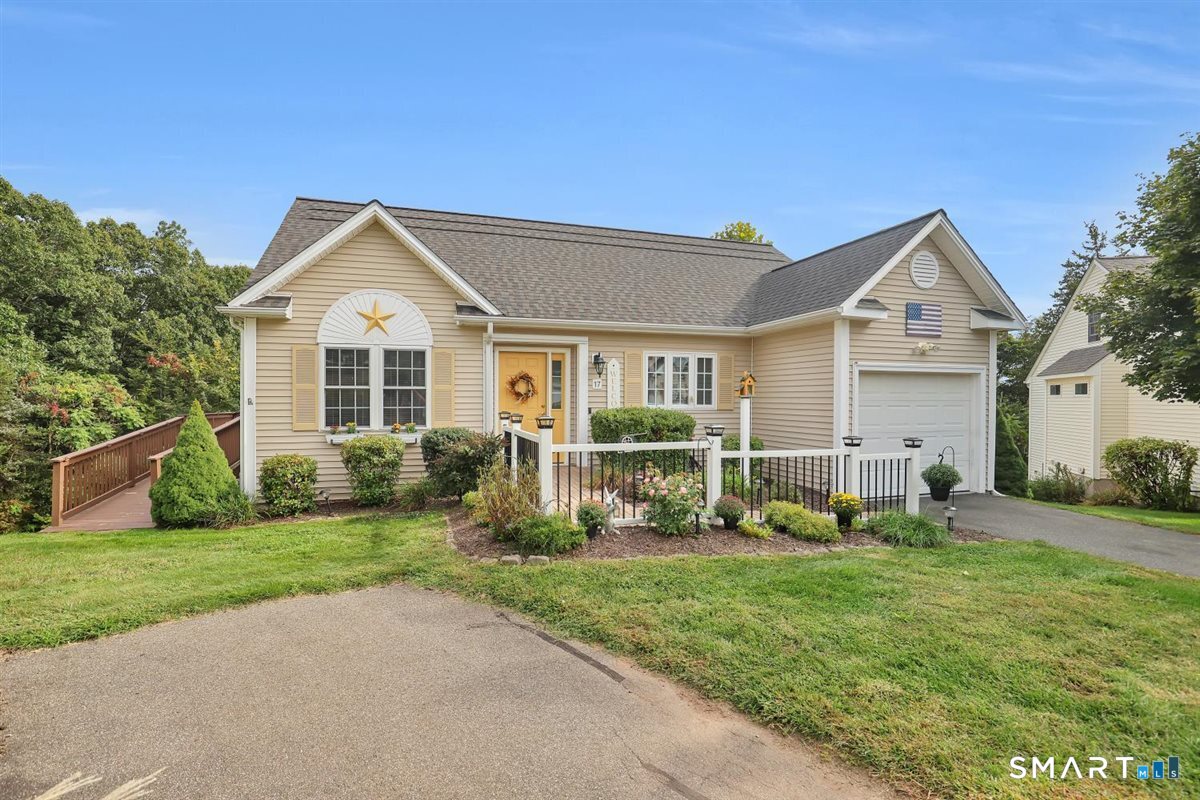 17 Ginger Circle Portland CT 06480