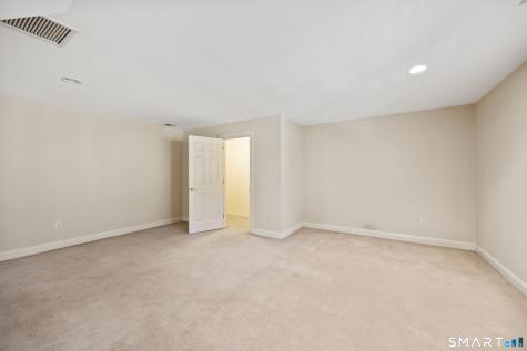 12 Southwick Court Cheshire CT 06410