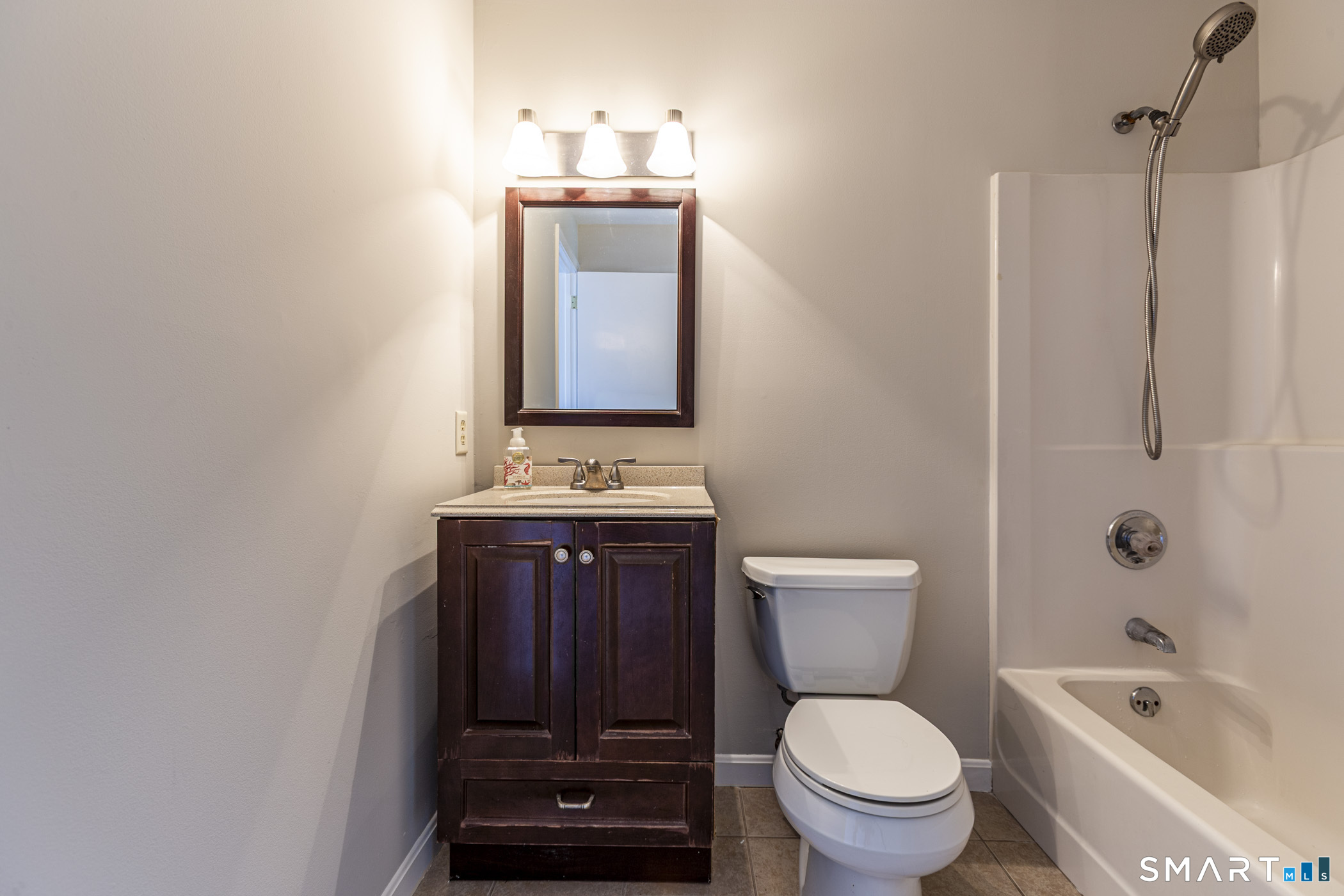 101 Summer Hill Drive South Windsor CT 06074