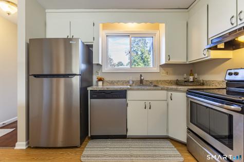 101 Summer Hill Drive South Windsor CT 06074