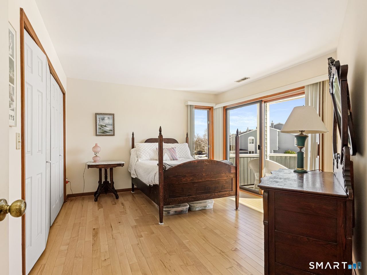 8 Oyster Landing Road Milford CT 06460