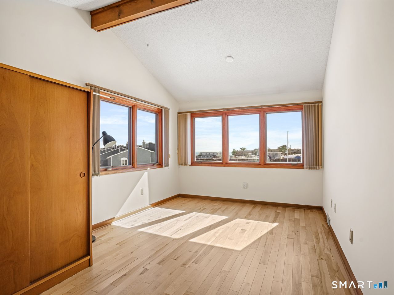 8 Oyster Landing Road Milford CT 06460
