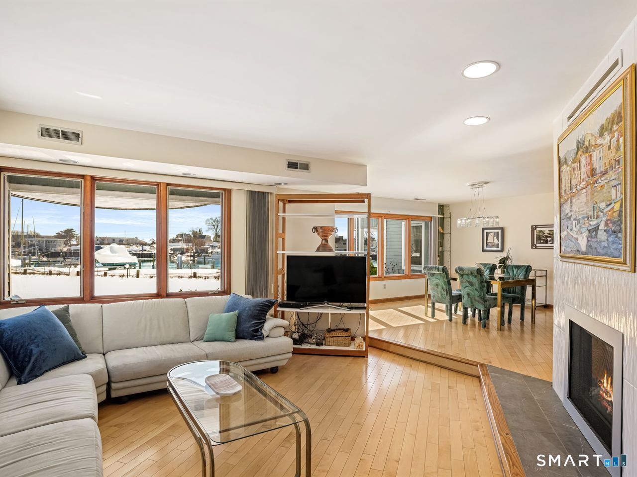 8 Oyster Landing Road Milford CT 06460