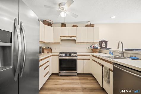 230 East Bass Lane Suffield CT 06078