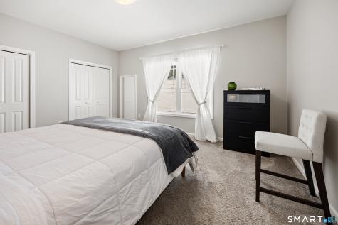 40 Lombard Circle North Haven CT 06473