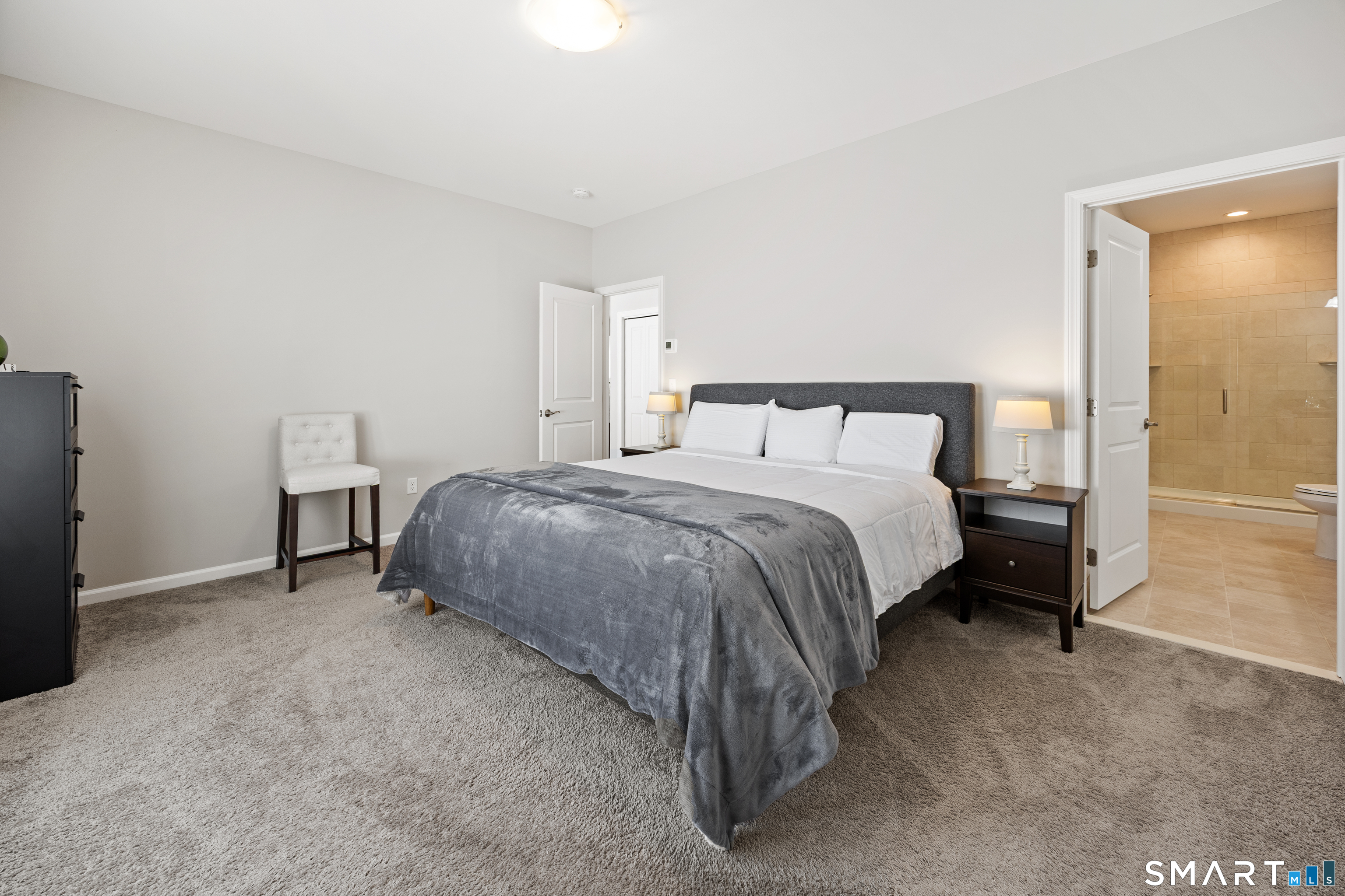 40 Lombard Circle North Haven CT 06473