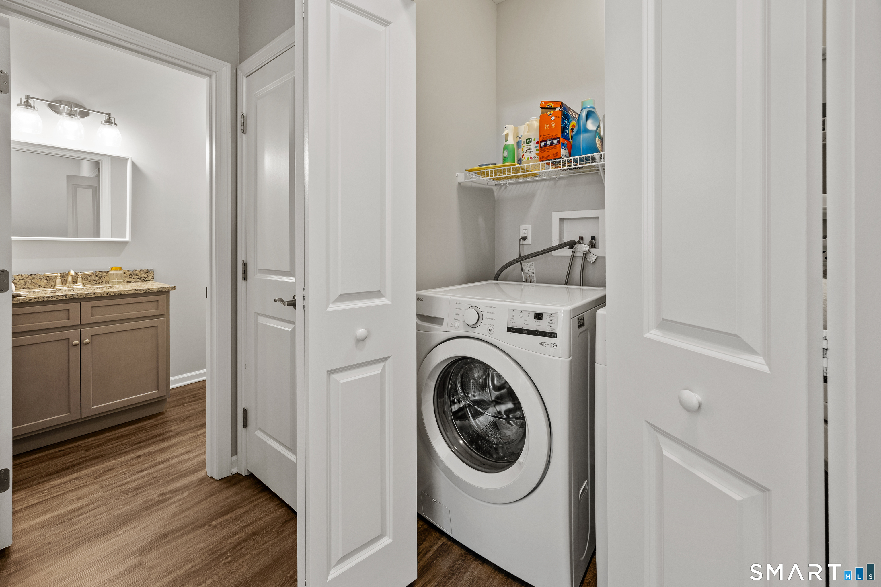 40 Lombard Circle North Haven CT 06473
