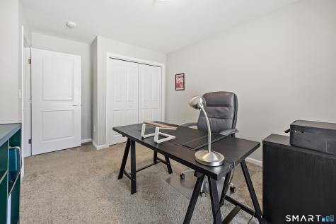40 Lombard Circle North Haven CT 06473