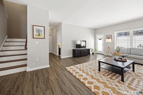 40 Lombard Circle North Haven CT 06473