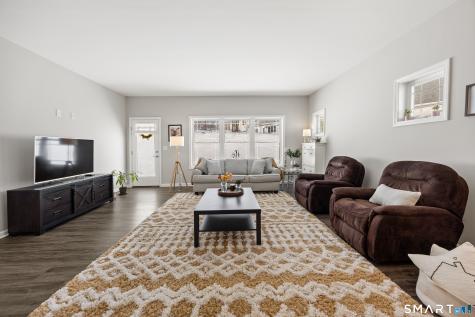 40 Lombard Circle North Haven CT 06473
