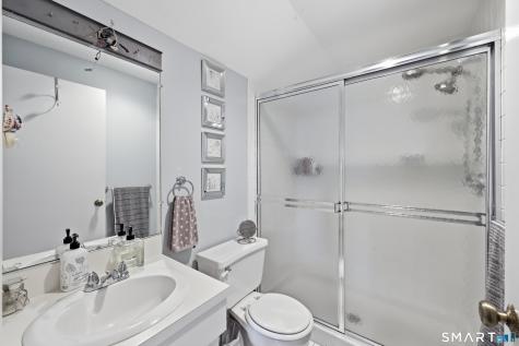 170 Hollister South Way Glastonbury CT 06033
