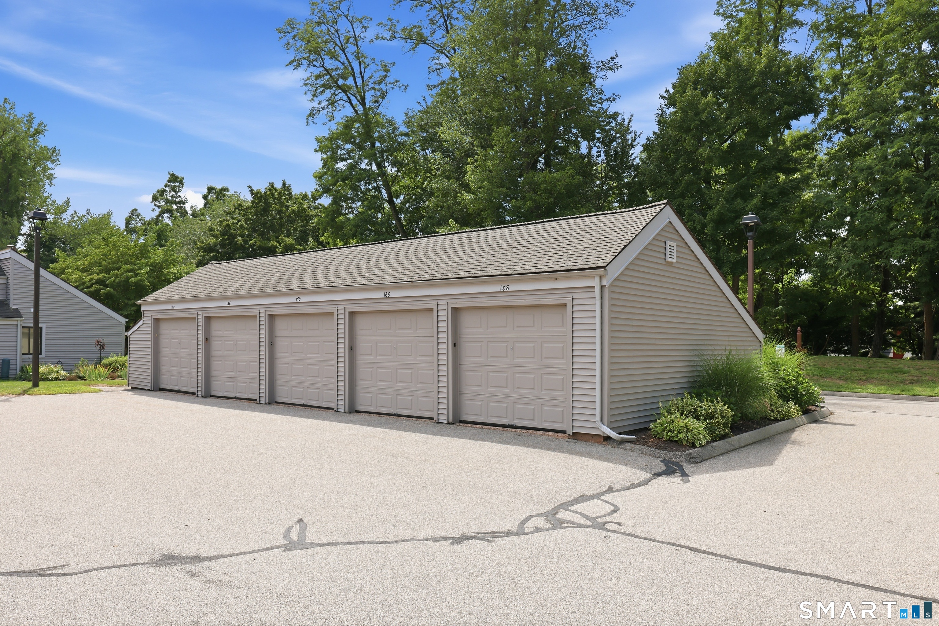 170 Hollister South Way Glastonbury CT 06033