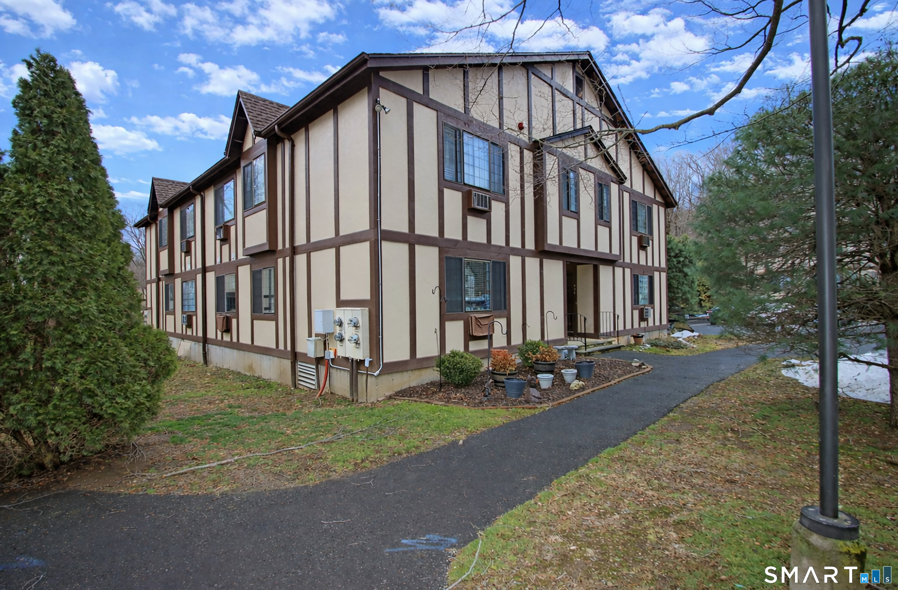 448 Swanson Crescent Milford CT 06461