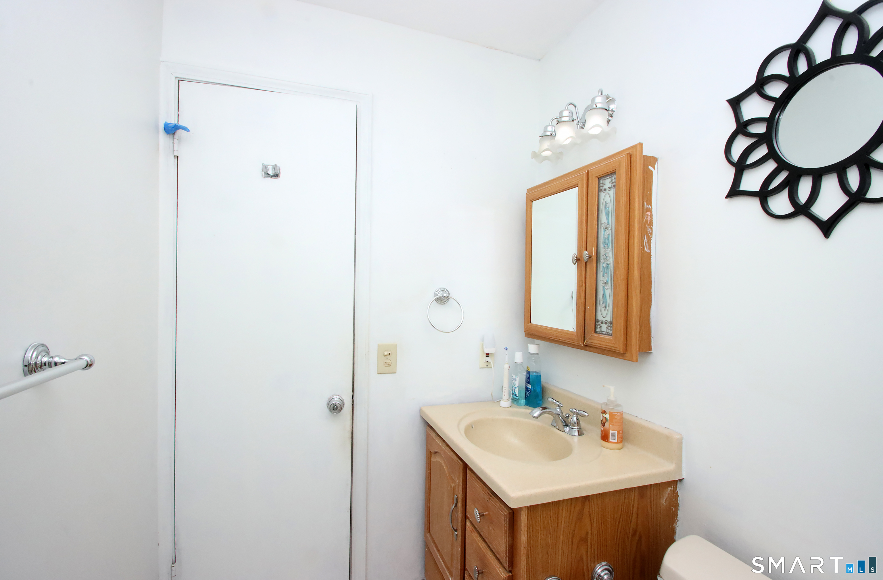 448 Swanson Crescent Milford CT 06461