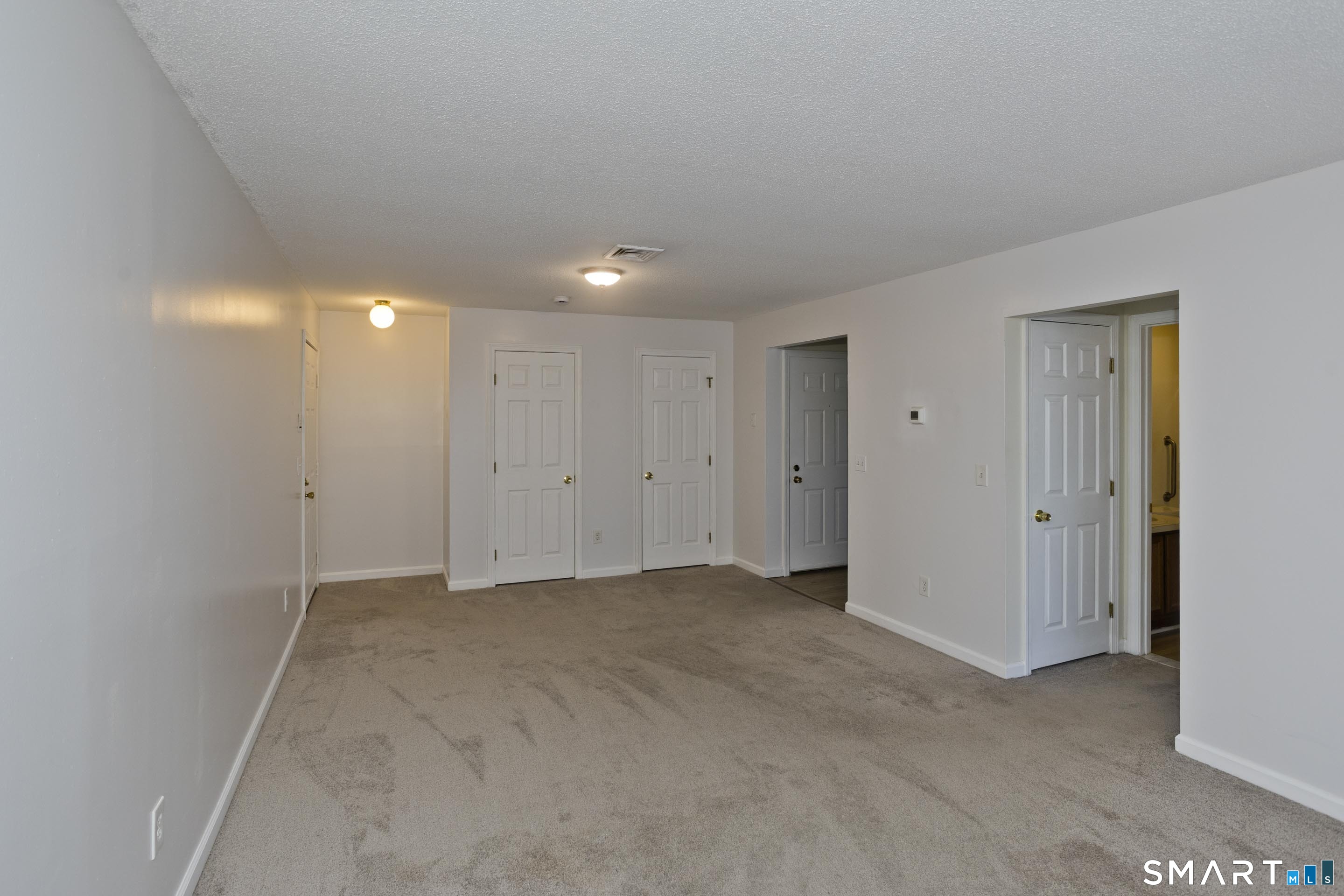 4 Concorde Way Windsor Locks CT 06096