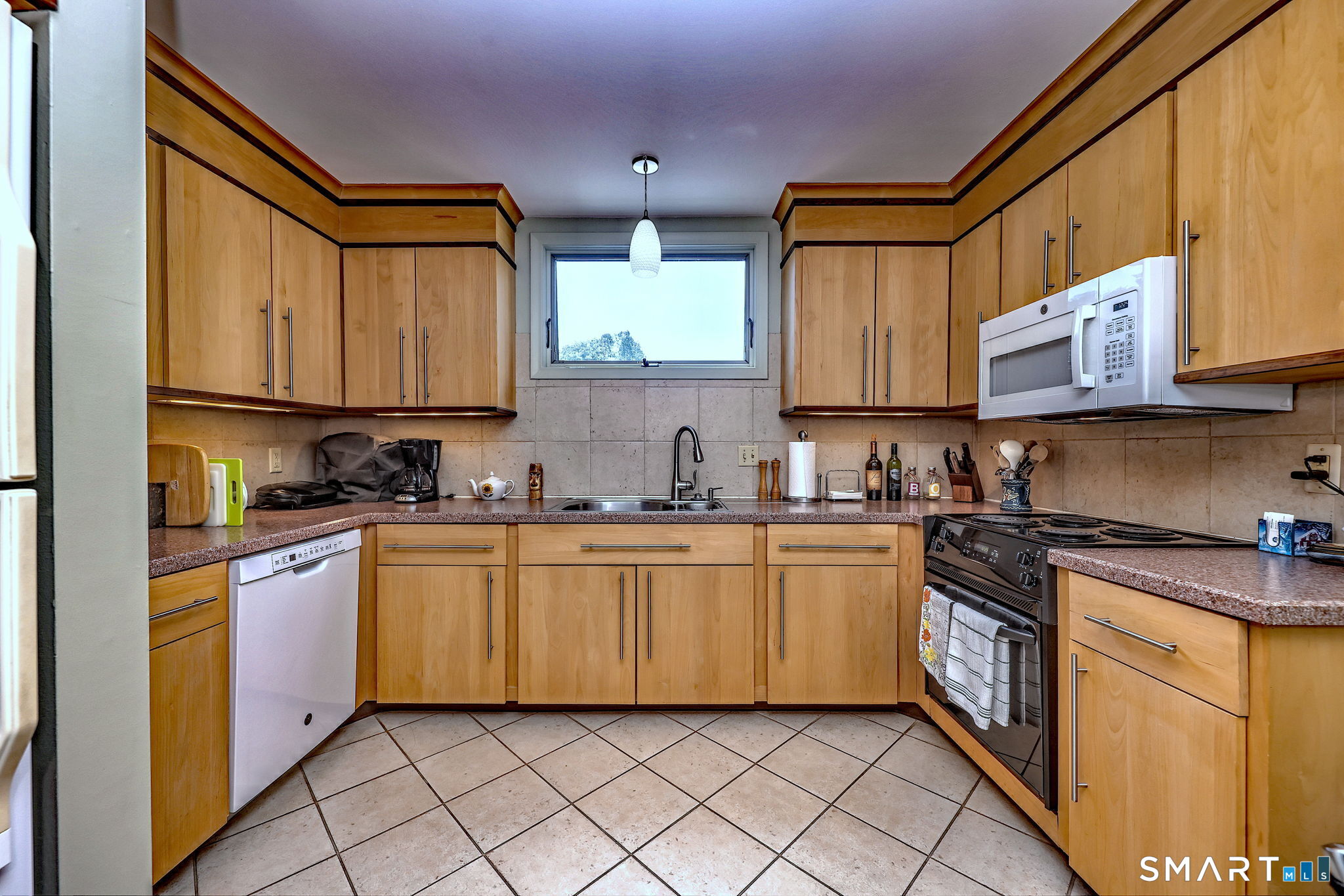 25 Charlton Hill Road Hamden CT 06518