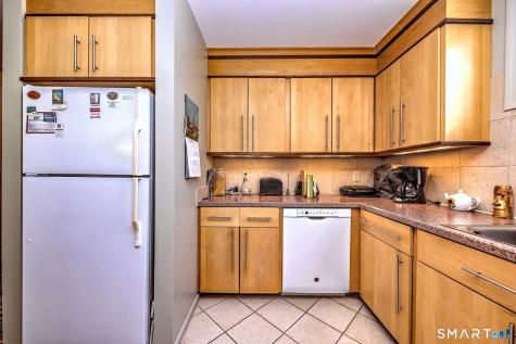 25 Charlton Hill Road Hamden CT 06518