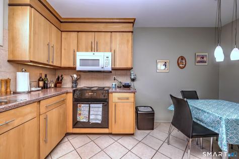 25 Charlton Hill Road Hamden CT 06518