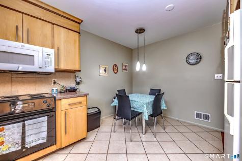 25 Charlton Hill Road Hamden CT 06518