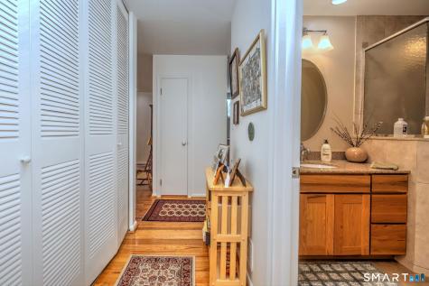 25 Charlton Hill Road Hamden CT 06518